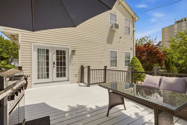 724 Woodman St, Fall River, MA 02724