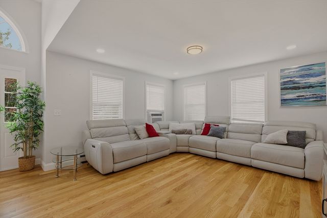 724 Woodman St, Fall River, MA 02724
