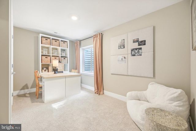 137 MASCOUTEN ST, Winchester, VA 22602