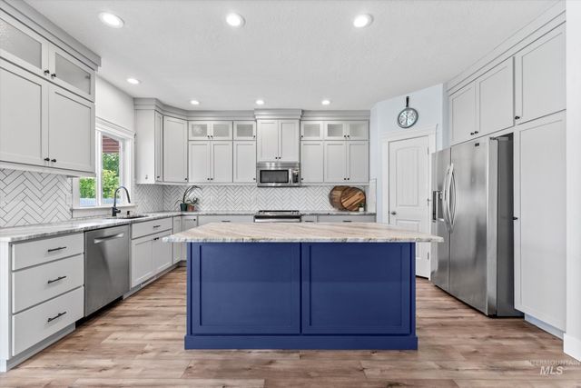 2038 W Moose Creek, Nampa, ID 83686