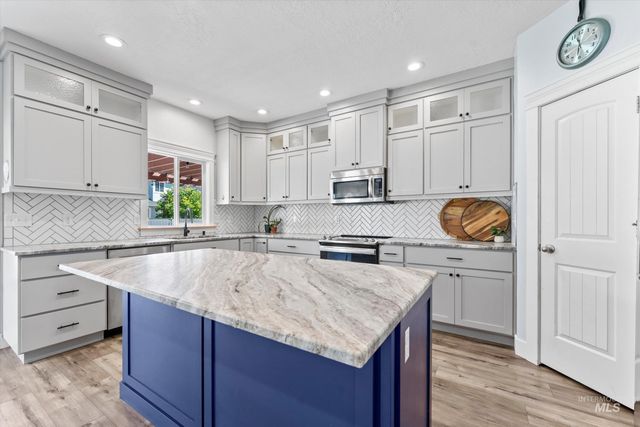 2038 W Moose Creek, Nampa, ID 83686