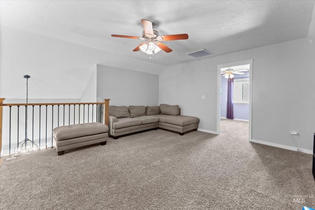 2038 W Moose Creek, Nampa, ID 83686