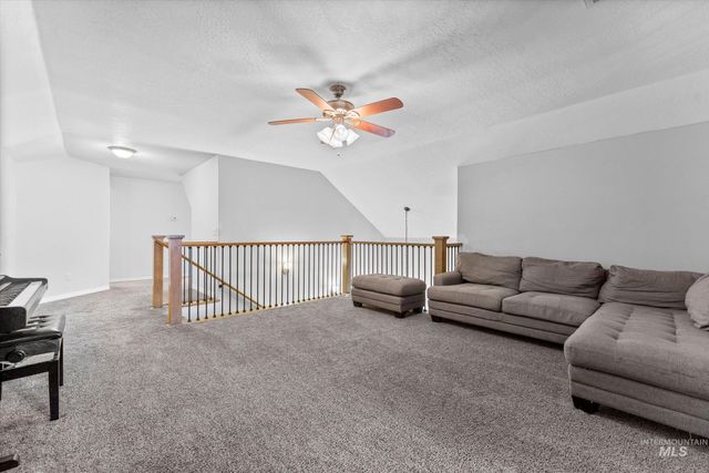 2038 W Moose Creek, Nampa, ID 83686
