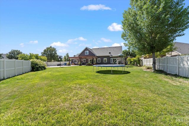 2038 W Moose Creek, Nampa, ID 83686