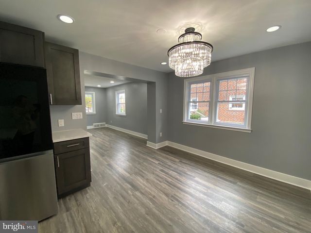 825 STANBRIDGE RD, Drexel Hill, PA 19026