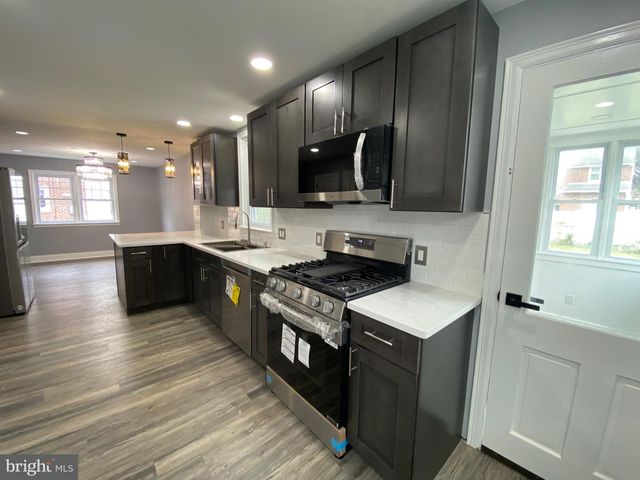 825 STANBRIDGE RD, Drexel Hill, PA 19026