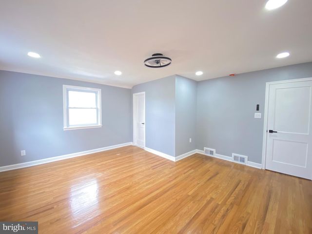 825 STANBRIDGE RD, Drexel Hill, PA 19026