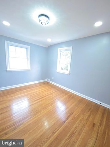 825 STANBRIDGE RD, Drexel Hill, PA 19026