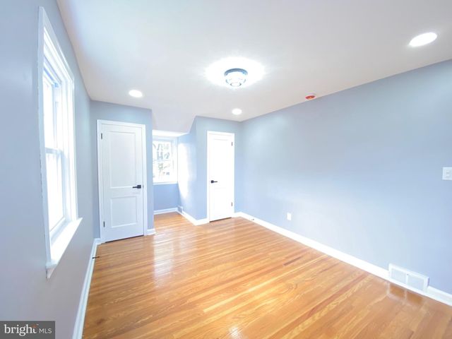 825 STANBRIDGE RD, Drexel Hill, PA 19026