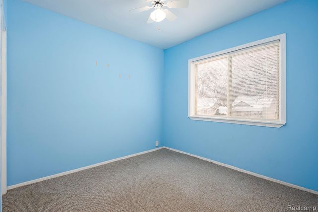 635 E Tennyson Avenue, Pontiac, MI 48340