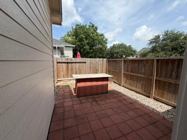 5331 Timber Court Hollow Drive, Houston, TX 77084