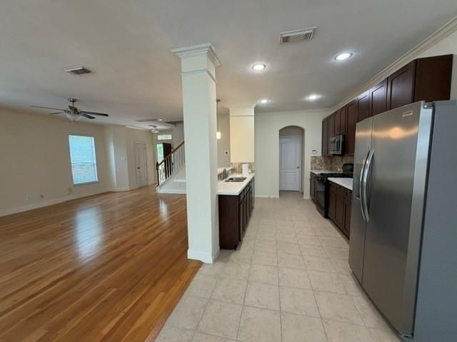 5331 Timber Court Hollow Drive, Houston, TX 77084
