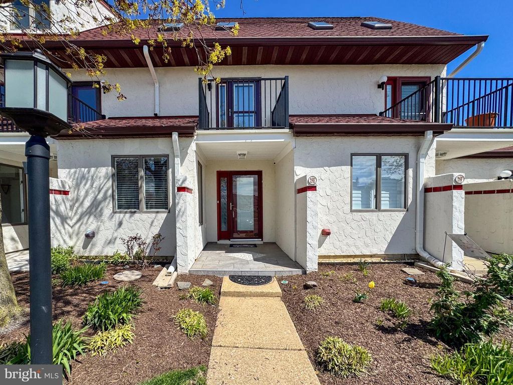 25-E QUEEN ELIZABETH CT, Chester, MD 21619