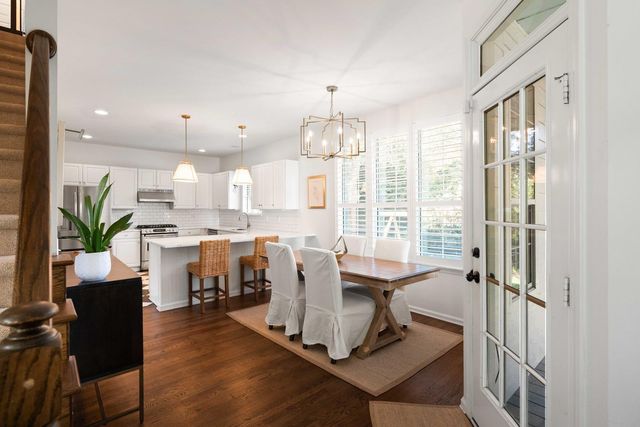 2774 Victoria Lake Drive, Mount Pleasant, SC 29466