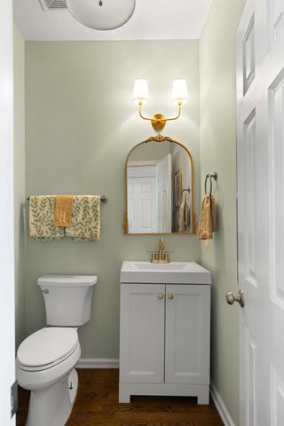 2774 Victoria Lake Drive, Mount Pleasant, SC 29466