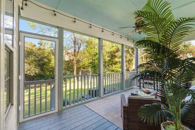 2774 Victoria Lake Drive, Mount Pleasant, SC 29466