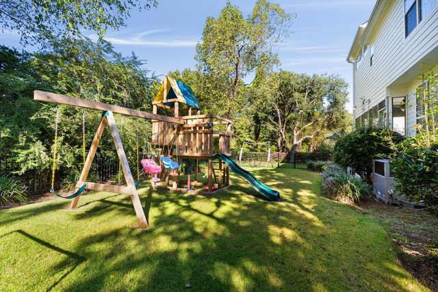 2774 Victoria Lake Drive, Mount Pleasant, SC 29466