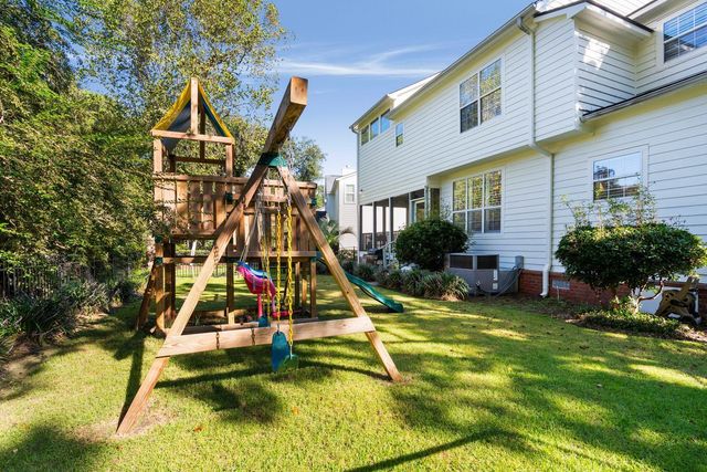 2774 Victoria Lake Drive, Mount Pleasant, SC 29466