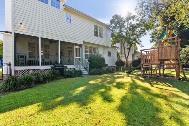 2774 Victoria Lake Drive, Mount Pleasant, SC 29466