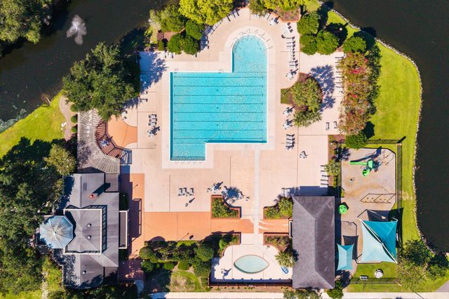 2774 Victoria Lake Drive, Mount Pleasant, SC 29466