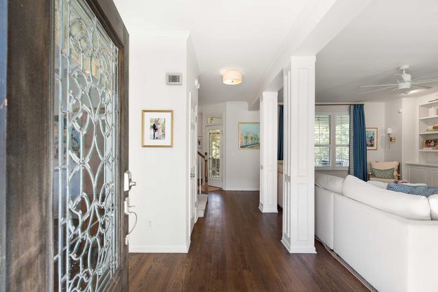 2774 Victoria Lake Drive, Mount Pleasant, SC 29466