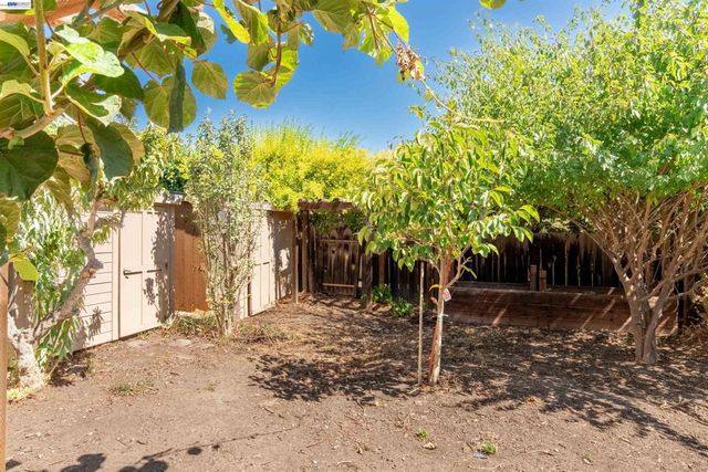 38940 Cherry Ct, Fremont, CA 94536