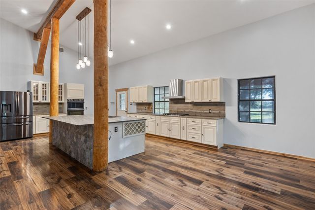 4614 Gainsborough Drive, Brookshire, TX 77423