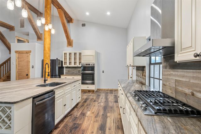 4614 Gainsborough Drive, Brookshire, TX 77423