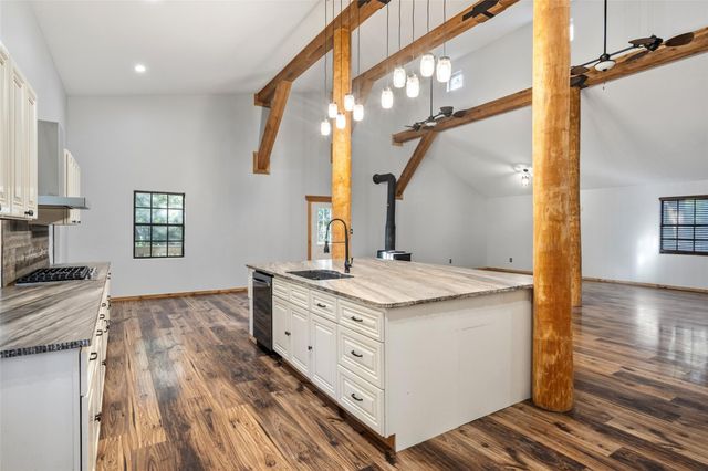 4614 Gainsborough Drive, Brookshire, TX 77423