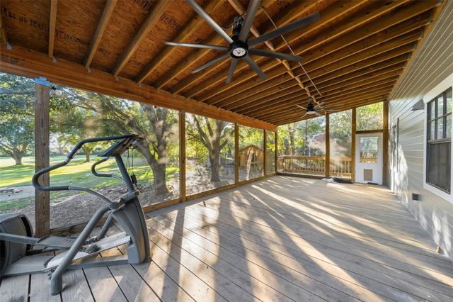 4614 Gainsborough Drive, Brookshire, TX 77423