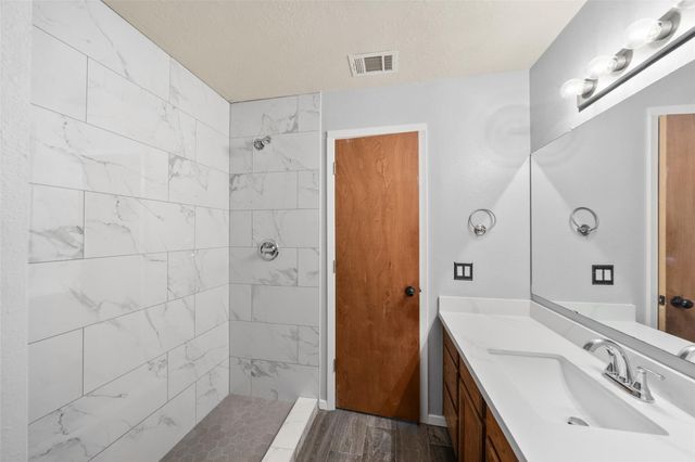 4614 Gainsborough Drive, Brookshire, TX 77423