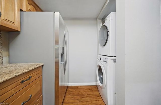 1008 Autumn Woods Ln Apt 104, Virginia Beach, VA 23454