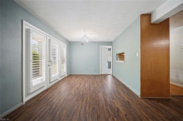 1008 Autumn Woods Ln Apt 104, Virginia Beach, VA 23454