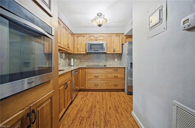 1008 Autumn Woods Ln Apt 104, Virginia Beach, VA 23454