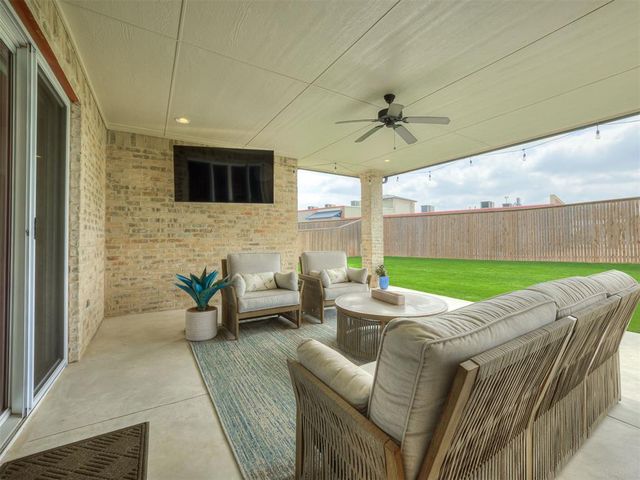 2312 Stone Mill Court, Yukon, OK 73099