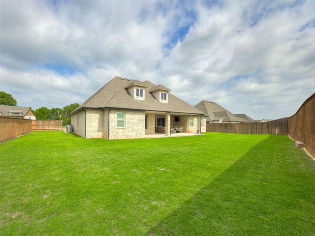 2312 Stone Mill Court, Yukon, OK 73099