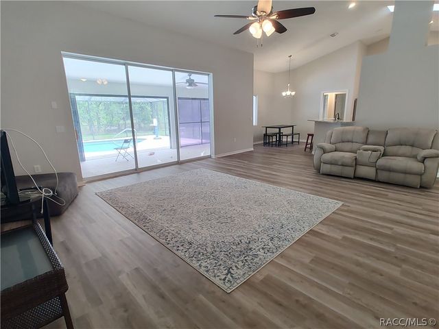 2905 W Beamwood Drive, Beverly Hills, FL 34465