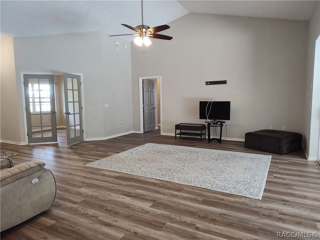 2905 W Beamwood Drive, Beverly Hills, FL 34465