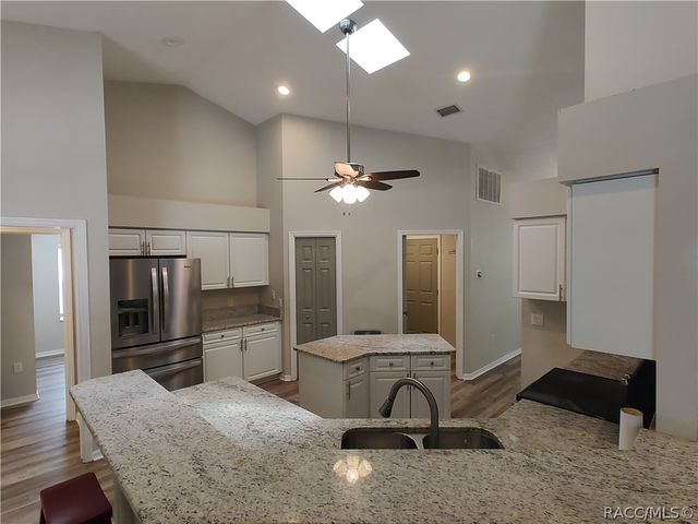 2905 W Beamwood Drive, Beverly Hills, FL 34465