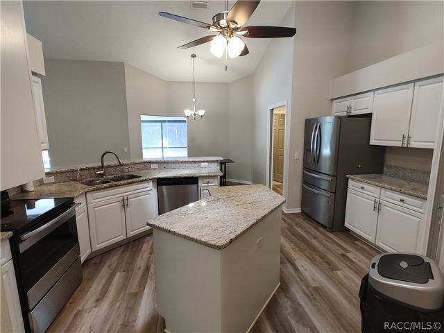 2905 W Beamwood Drive, Beverly Hills, FL 34465