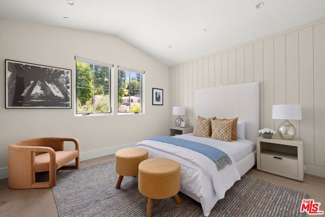 15125 Valley Vista Boulevard, Sherman Oaks, CA 91403