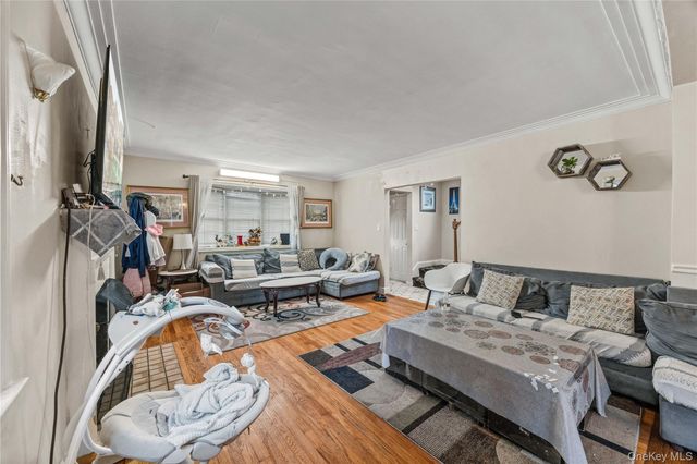 134 Hart Avenue, Yonkers, NY 10704