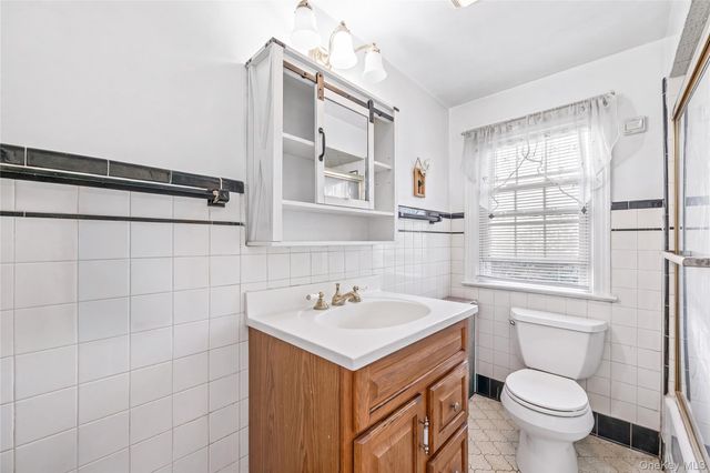134 Hart Avenue, Yonkers, NY 10704