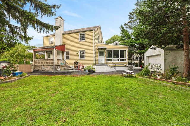 134 Hart Avenue, Yonkers, NY 10704