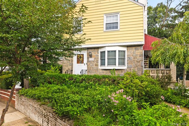 134 Hart Avenue, Yonkers, NY 10704