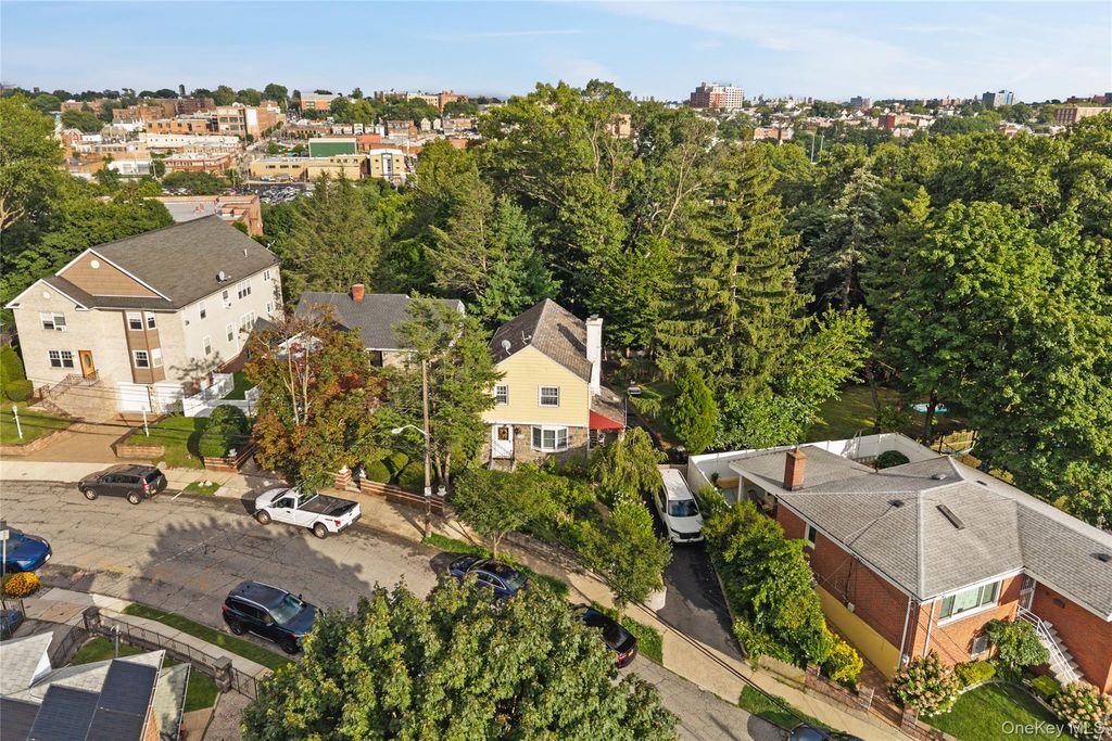 134 Hart Avenue, Yonkers, NY 10704 — photo 2