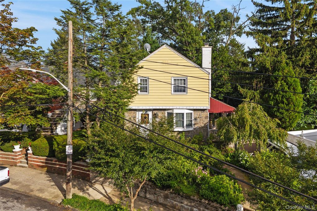 134 Hart Avenue, Yonkers, NY 10704 — photo 4