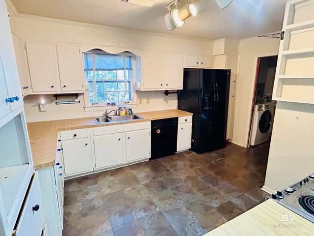 234 Rodgers Lane, Brewton, AL 36426