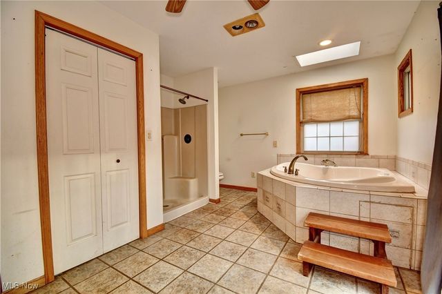 1451 Ridge Road NE, New Philadelphia, OH 44663