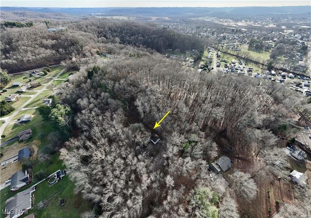 1451 Ridge Road NE, New Philadelphia, OH 44663